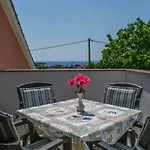 Apartment Javoran Zvonko 690a *