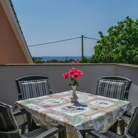 Apartment Javoran Zvonko 690a *